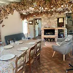 Les Du Tilleul De Nyaraló Cassel